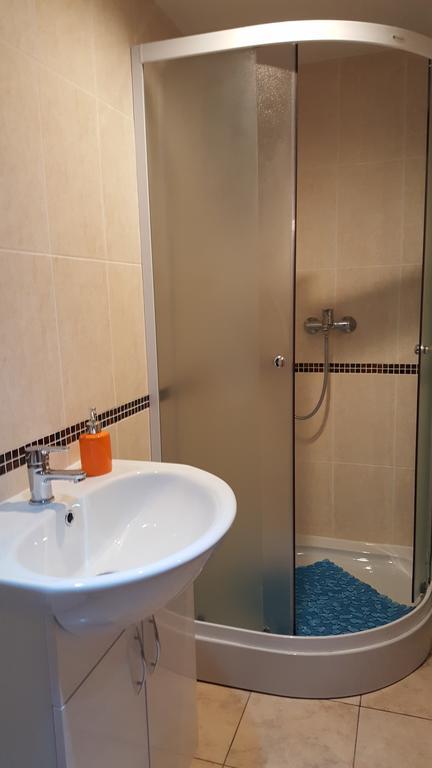 Lindiki Hotel Salaspils Ngoại thất bức ảnh